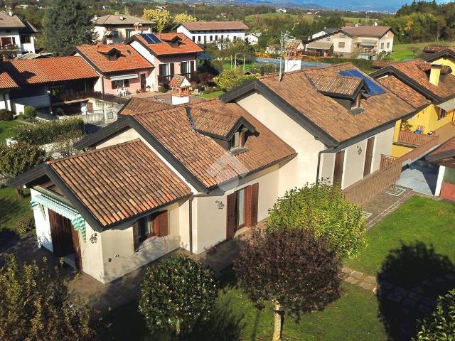 Villa Indipendente in vendita a Feltre, Veneto
