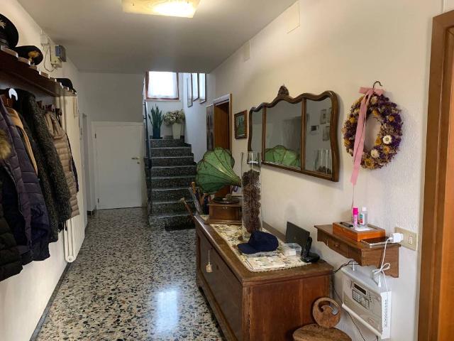 Villa Indipendente in vendita a Feltre, Veneto