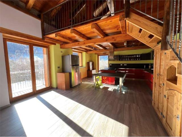 Villa Indipendente in vendita a Depot, Piemonte