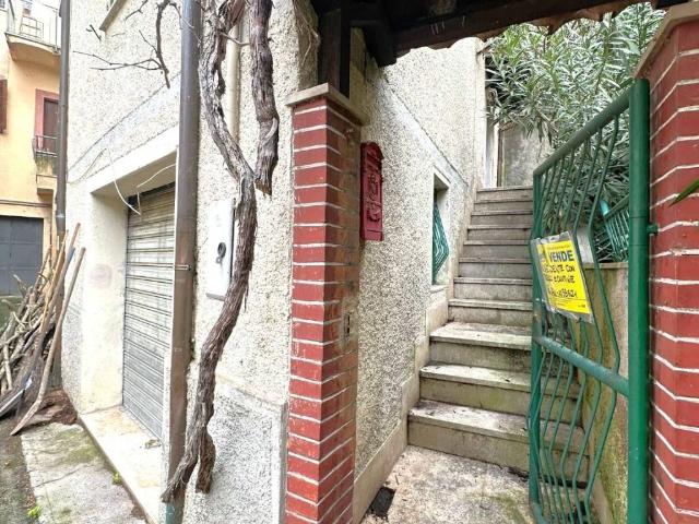 Villa Indipendente in vendita a Precetto, Ferentillo