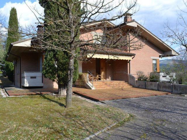 Villa Indipendente in vendita a Marche, Pesaro E Urbino