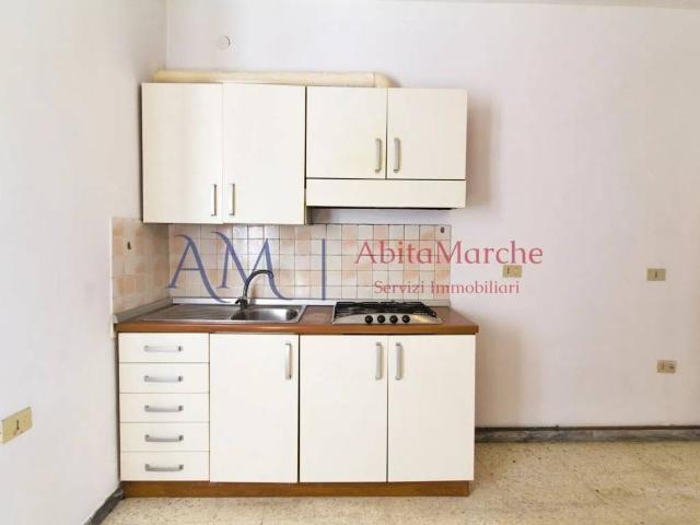 Villa Indipendente in vendita a Tirassegno, Marche