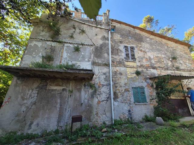 Villa Indipendente in vendita a San Michele, Marche