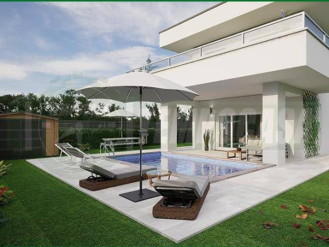 Villa Indipendente in vendita a Ferno, Lombardia
