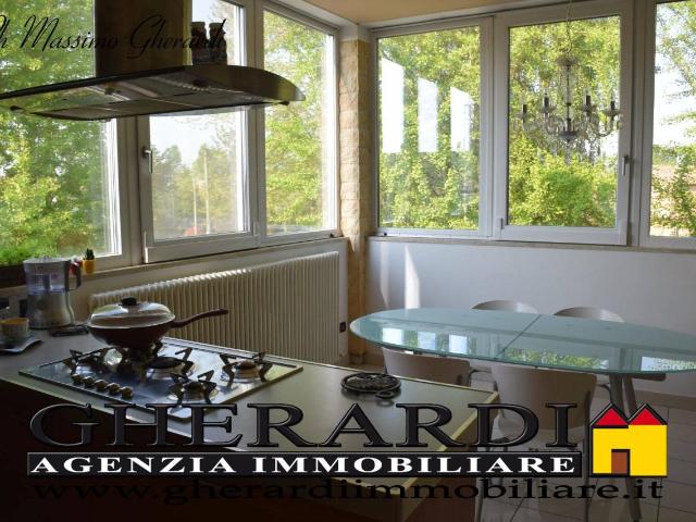Villa Indipendente in vendita a Ferrara, Reggio Emilia