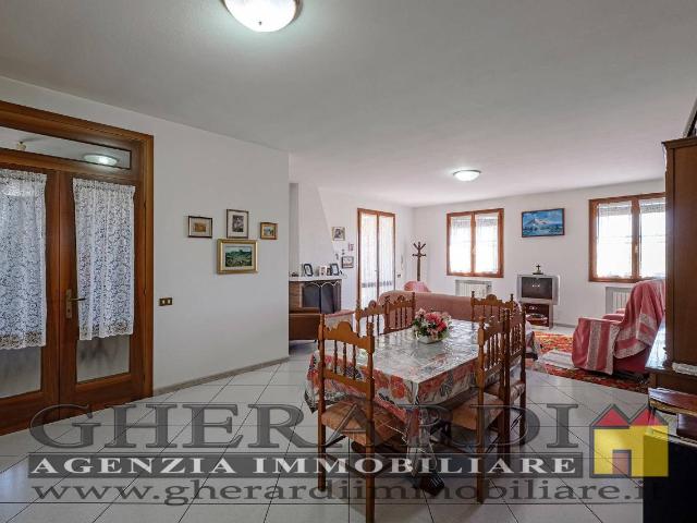 Villa Indipendente in vendita a Ferrara, Reggio Emilia