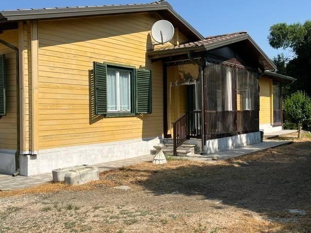 Villa Indipendente in vendita a Ferrara, Reggio Emilia