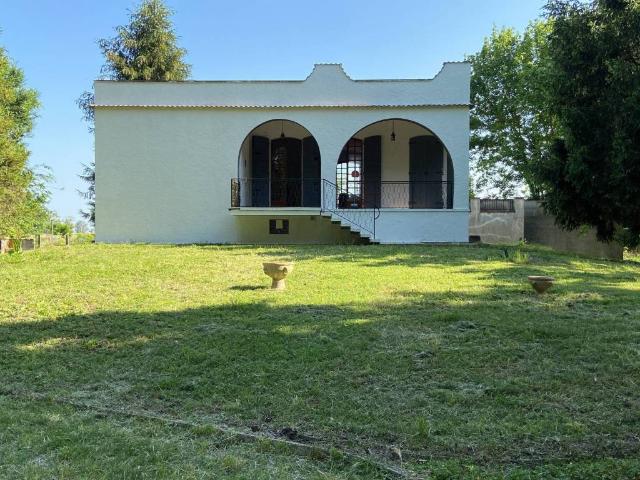 Villa Indipendente in vendita a Ferrara, Reggio Emilia