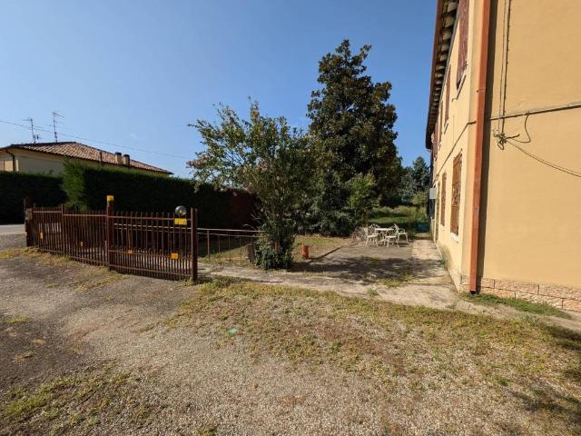 Villa Indipendente in vendita a Ferrara, Reggio Emilia