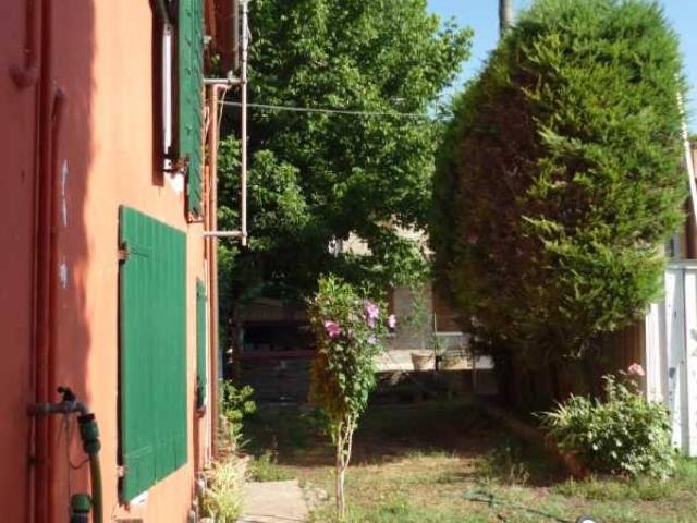 Villa Indipendente in vendita a Ferrara, Reggio Emilia