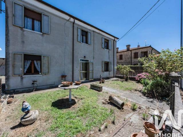 Villa Indipendente in vendita a Ferrara, Reggio Emilia