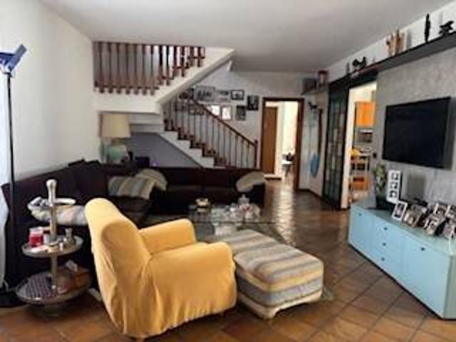 Villa Indipendente in vendita a Ferrara, Reggio Emilia