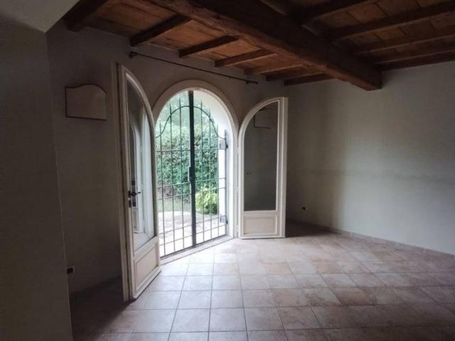 Villa Indipendente in vendita a Ferrara, Reggio Emilia