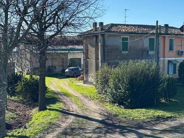 Villa Indipendente in vendita a Ferrara, Reggio Emilia