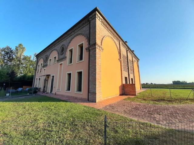 Villa Indipendente in vendita a Fondo Reno, Ferrara