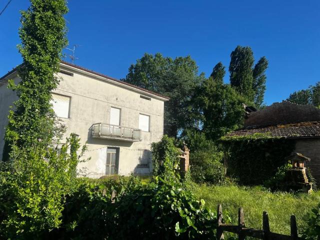 Villa Indipendente in vendita a Unione Alto Ferrarese, Cento
