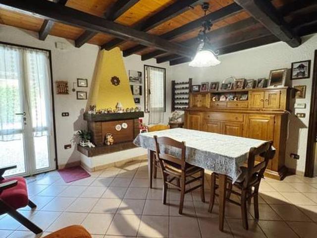 Villa Indipendente in vendita a Ferrara, Reggio Emilia