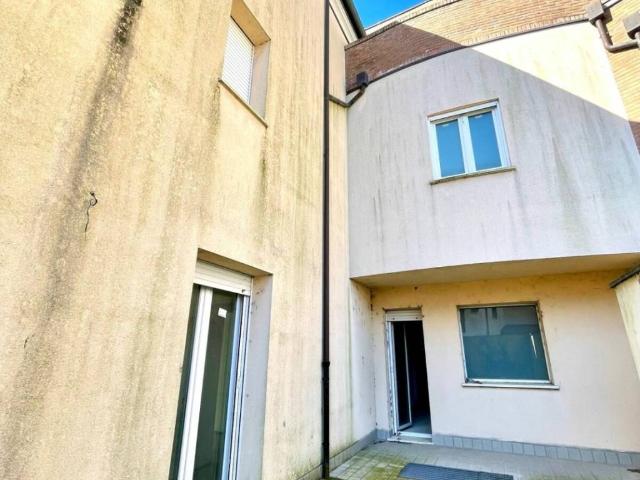 Villa Indipendente in vendita a Malborghetto di Boara, Ferrara