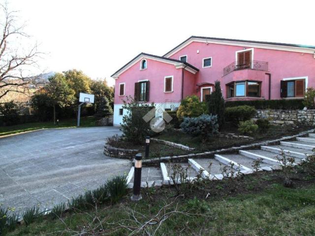 Villa Indipendente in vendita a Ferrazzano, Molise