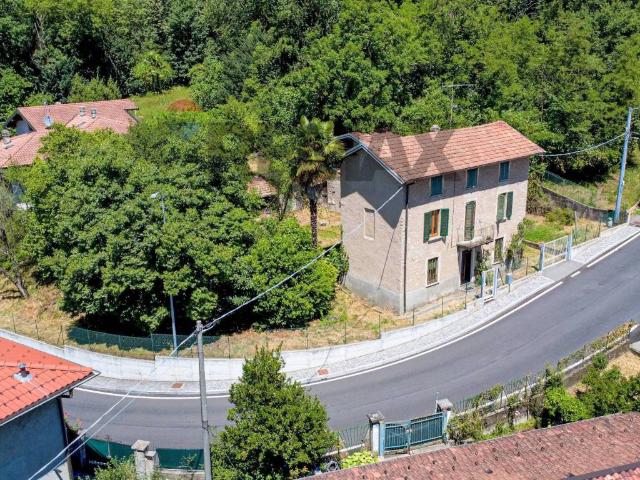 Villa Indipendente in vendita a Comunità Montana Valli del Verbano, Ferrera Di Varese