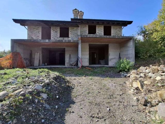 Villa Indipendente in vendita a Ferriere, Reggio Emilia