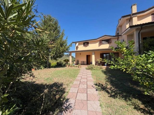 Villa Indipendente in vendita a Roma Capitale, Lazio