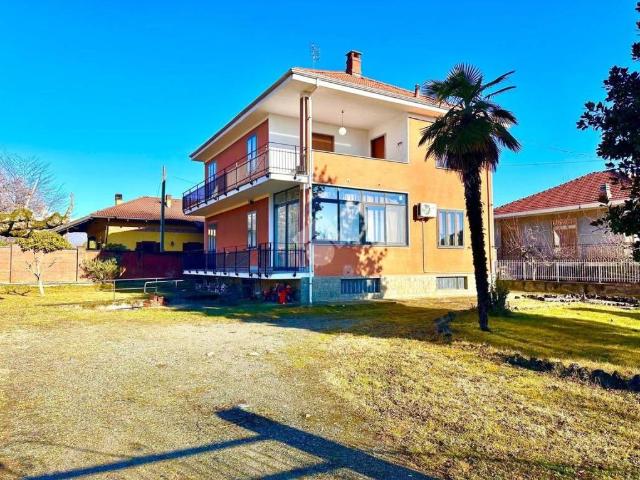 Villa Indipendente in vendita a Unione Montana di Comuni delle Valli di Lanzo, Ceronda e Casternone, Piemonte