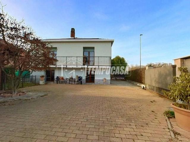Villa Indipendente in vendita a Unione Montana di Comuni delle Valli di Lanzo, Ceronda e Casternone, Piemonte