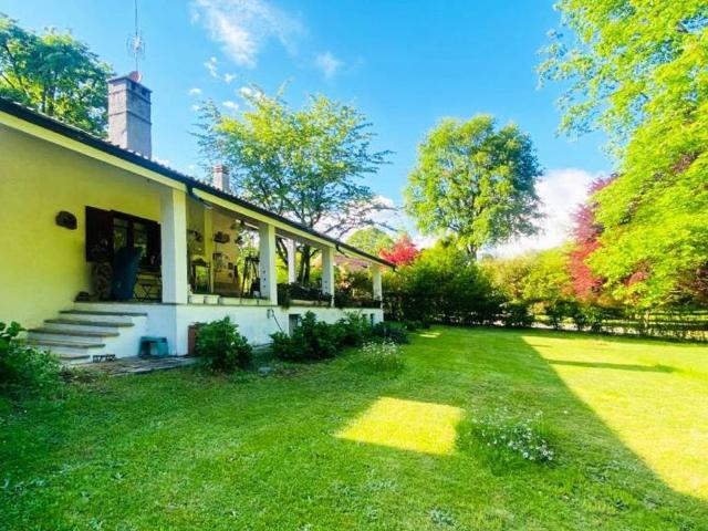 Villa Indipendente in vendita a Unione Montana di Comuni delle Valli di Lanzo, Ceronda e Casternone, Piemonte