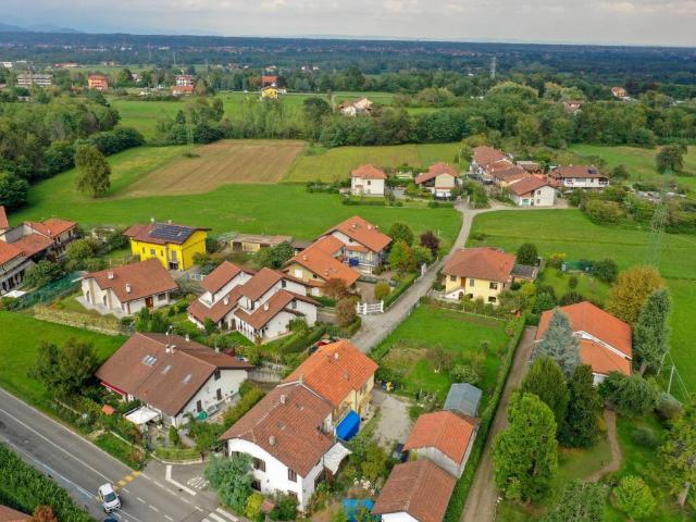 Villa Indipendente in vendita a Unione Montana di Comuni delle Valli di Lanzo, Ceronda e Casternone, Piemonte