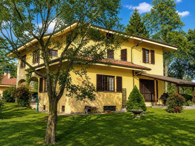 Villa Indipendente in vendita a Unione Montana di Comuni delle Valli di Lanzo, Ceronda e Casternone, Piemonte