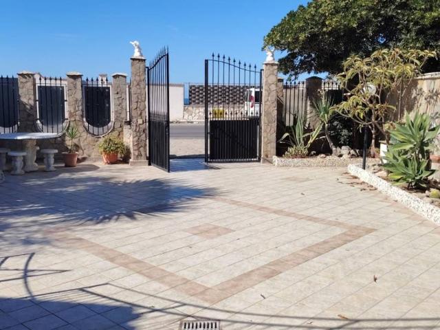 Villa Indipendente in vendita a Ficarazzi, Sicilia