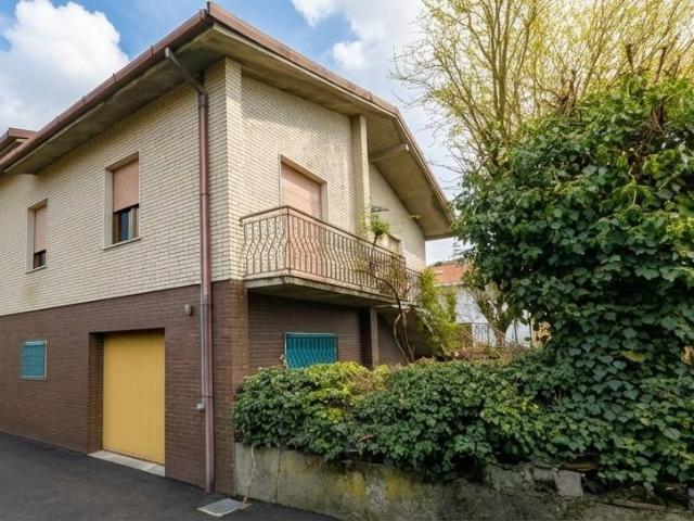 Villa Indipendente in vendita a Santa Margherita, Fidenza