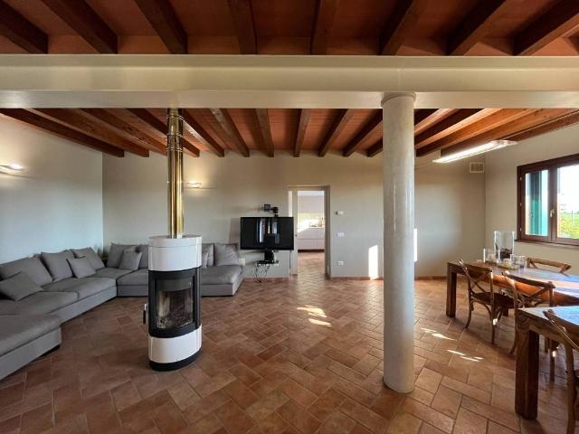 Villa Indipendente in vendita a Fidenza, Reggio Emilia