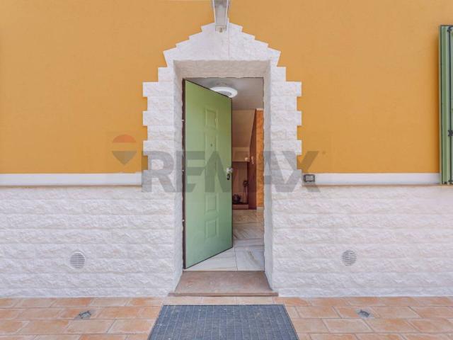 Villa Indipendente in vendita a Fidenza, Reggio Emilia