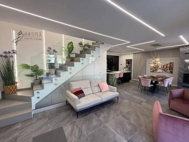 Villa Indipendente in vendita a Fidenza, Reggio Emilia