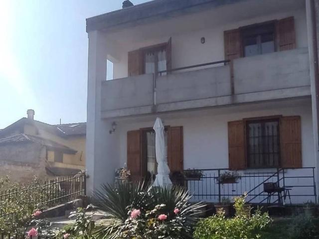 Villa Indipendente in vendita a Fidenza, Reggio Emilia