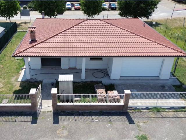 Villa Indipendente in vendita a Fidenza, Reggio Emilia