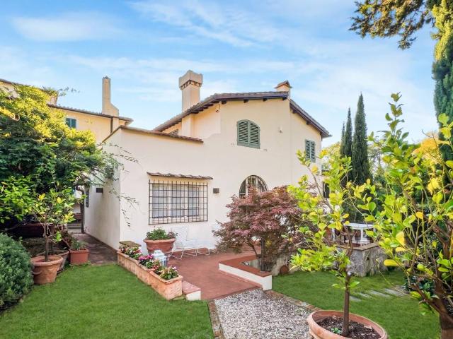 Villa Indipendente in vendita a Fiesole, Toscana