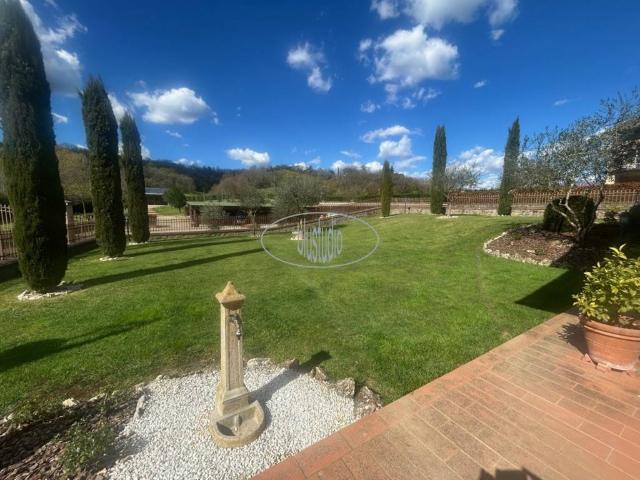 Villa Indipendente in vendita a Figline e Incisa Valdarno, Figline Valdarno