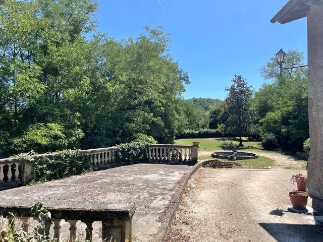 Villa Indipendente in vendita a Figline e Incisa Valdarno, Toscana