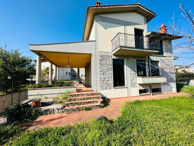 Villa Indipendente in vendita a Figline e Incisa Valdarno, Figline Valdarno