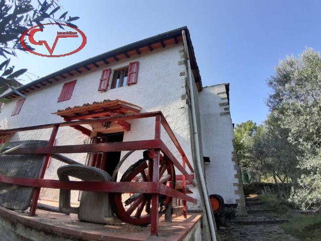 Villa Indipendente in vendita a Figline e Incisa Valdarno, Toscana