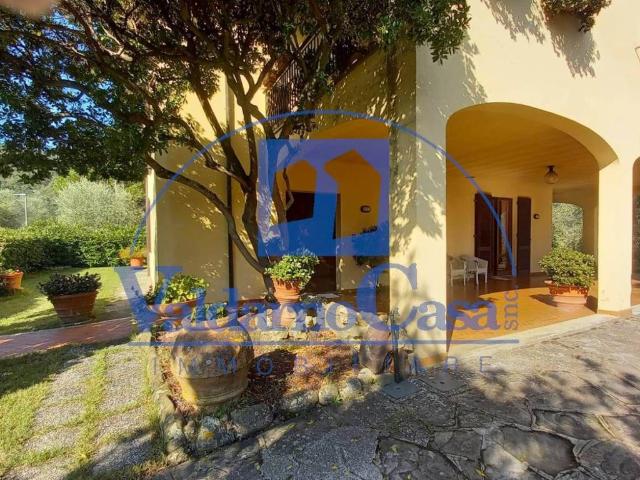 Villa Indipendente in vendita a Figline e Incisa Valdarno, Incisa Val D'arno