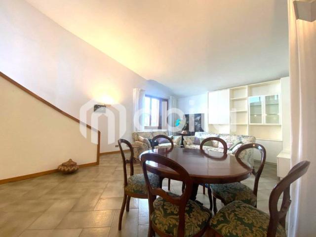 Villa Indipendente in vendita a Figline e Incisa Valdarno, Figline Valdarno