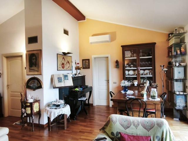 Villa Indipendente in vendita a Figline e Incisa Valdarno, Figline Valdarno