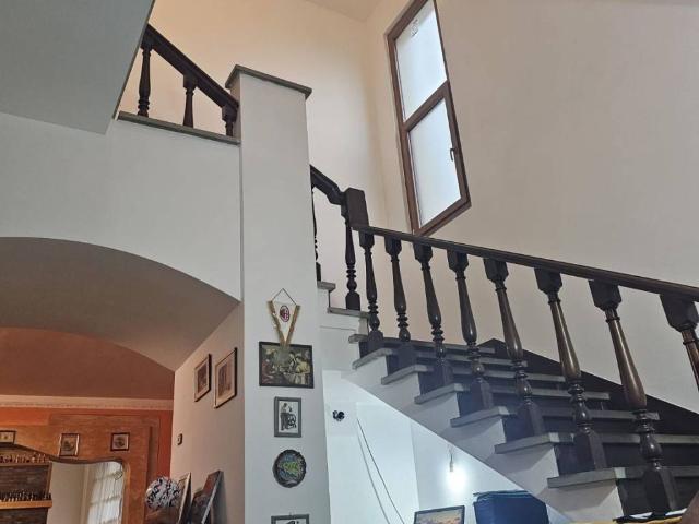Villa Indipendente in vendita a Figline e Incisa Valdarno, Figline Valdarno