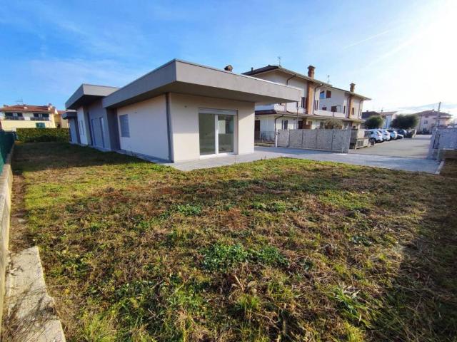 Villa Indipendente in vendita a Filago, Lombardia