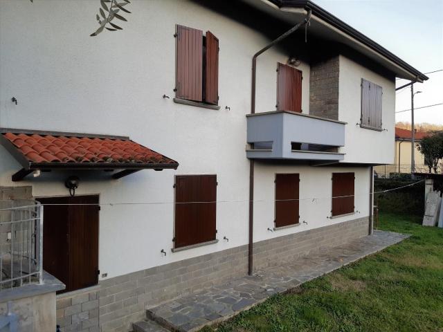 Villa Indipendente in vendita a Unione di comuni Montana Lunigiana, Filattiera