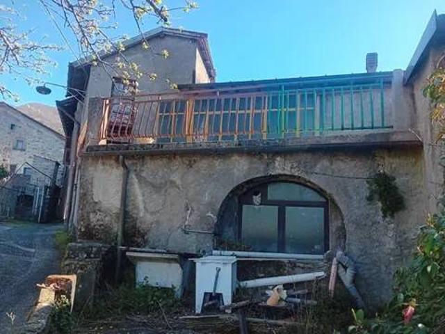 Villa Indipendente in vendita a Unione di comuni Montana Lunigiana, Filattiera